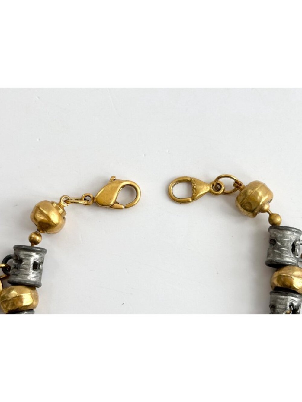 Liz Clairborne Gold & Silver Toned Beaded Terre Earth Medallion Pendant Bracelet - Picture 14 of 16